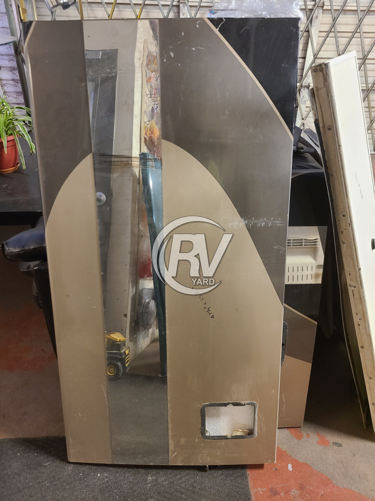 2006 Beaver Patriot Compartment Door 47 1/4 X 25 Compartment Doors