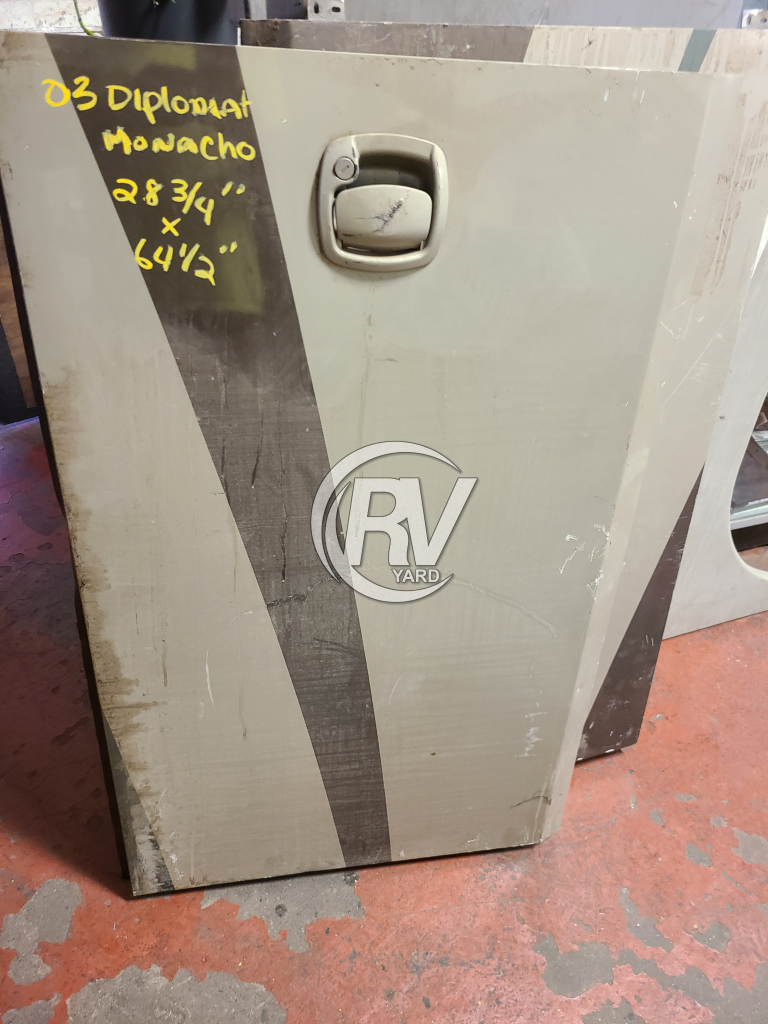 2003 Monaco Diplomat Compartment Door 28¾’ X 64½’ Compartment Doors