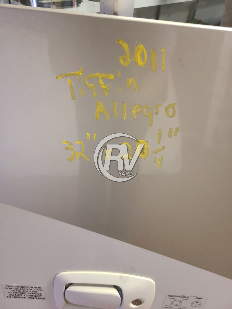 2011 Tiffin Allegro Compartment Door 32 X 20 1/4 Compartment Doors