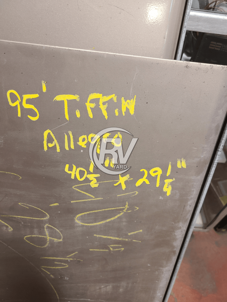 1995 Tiffin Allegro Compartment Door 40 1/2 X 29 1/4 Compartment Doors