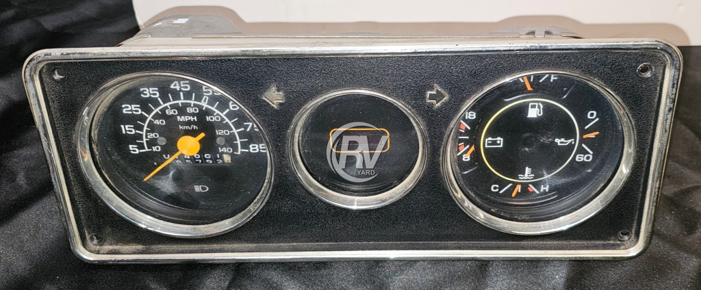 Chevy P30 Instrument Cluster UPP 25083880