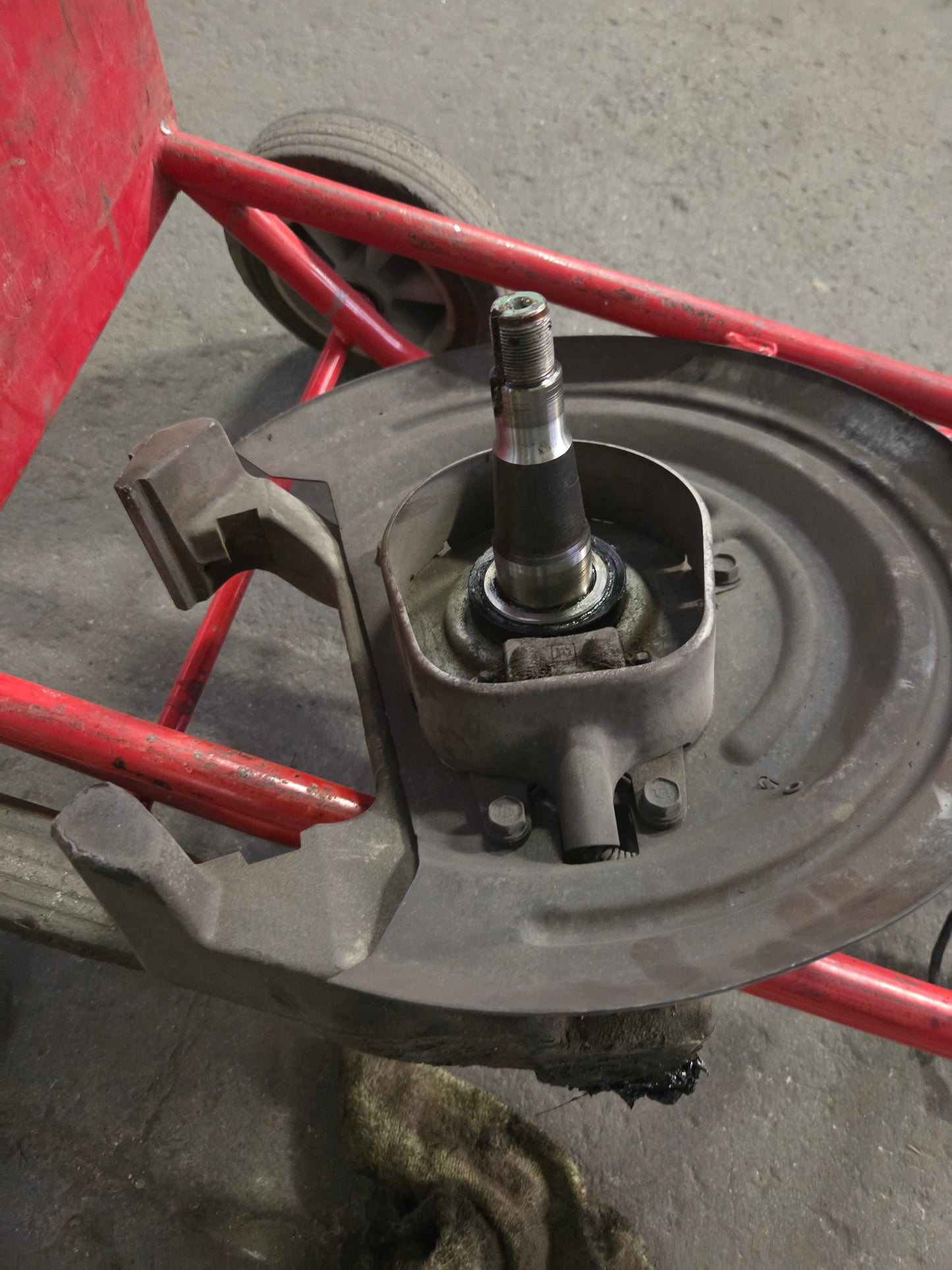 Used LH p30/P32 Spindle
