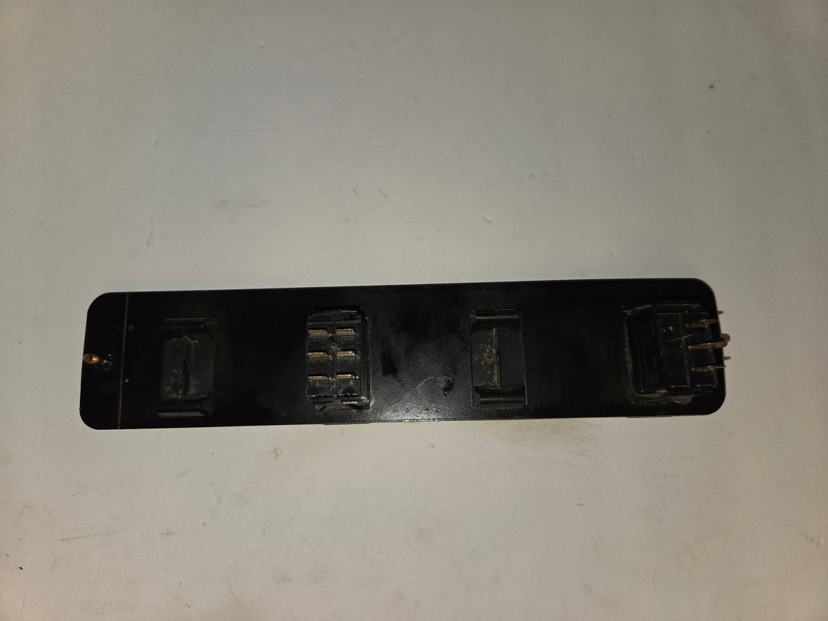 Used/Tested Winnebago Switch Panel