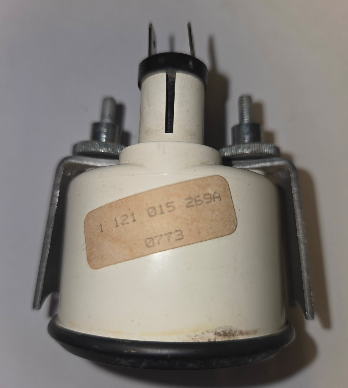 Used Rear Air Pressure Gauge P/N 121 015 269A