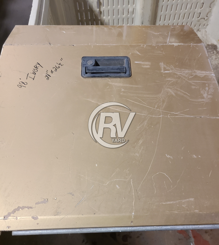 Used 1998 Airstream Compartment Door 24’X 26½’