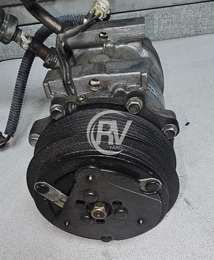 Used A/C Compressor 4848