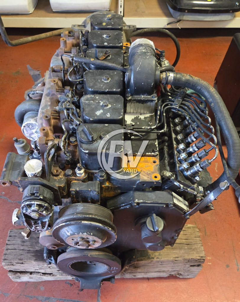 5.9 12 Valve Cummins Engine