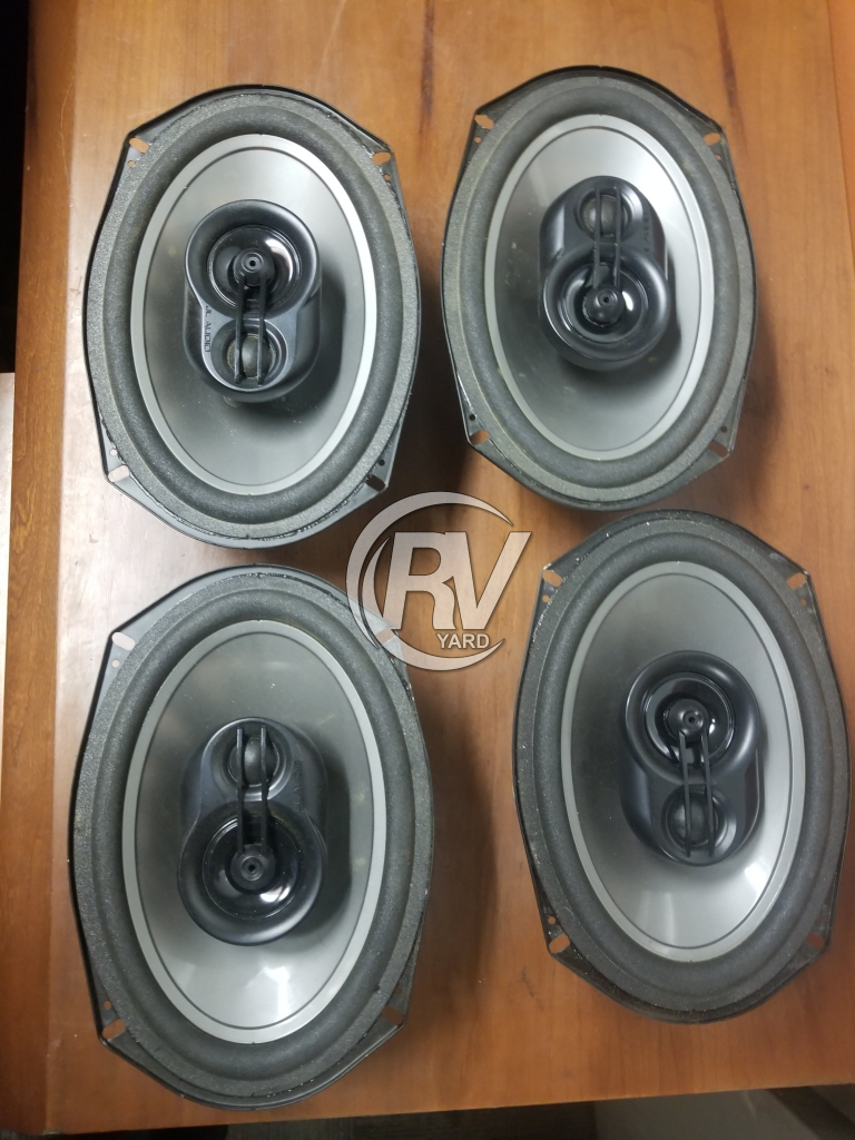 Used Speakers Set