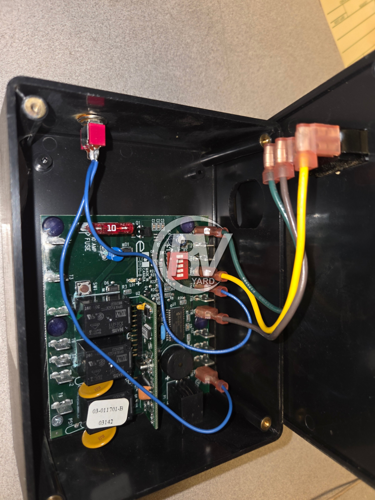 Dometic WeatherPro Power Awning Control P/N 3307916.001