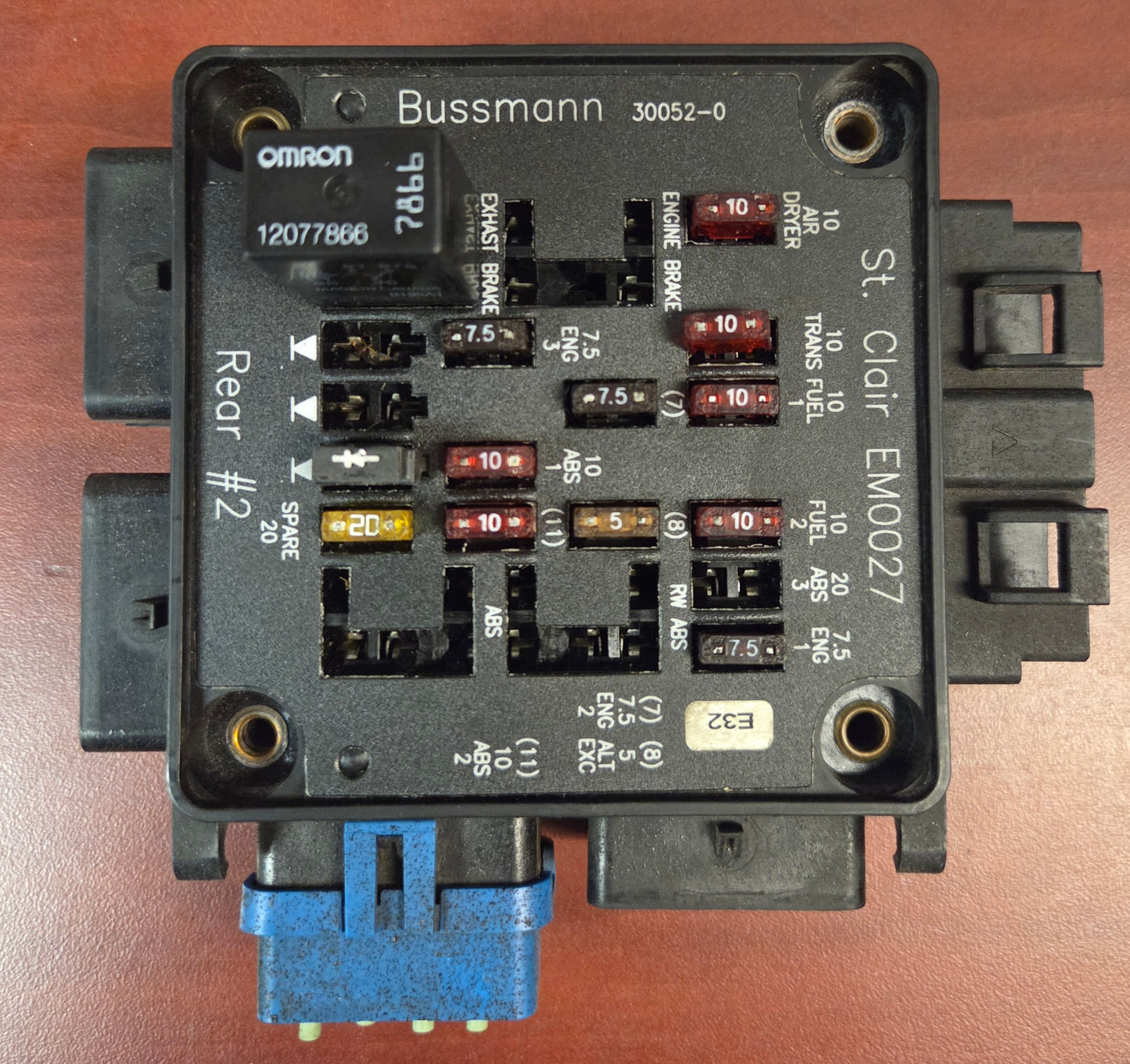 Used Bussmann Fuse Module  30052-0