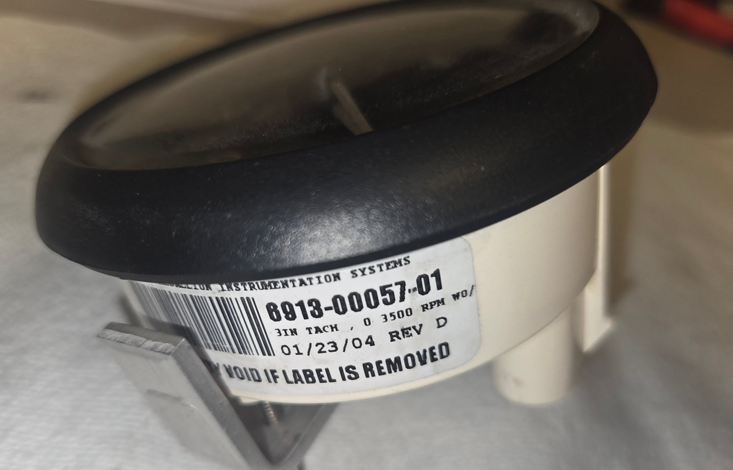 Used Freightliner Tachometer Gauge 6913-00057-01