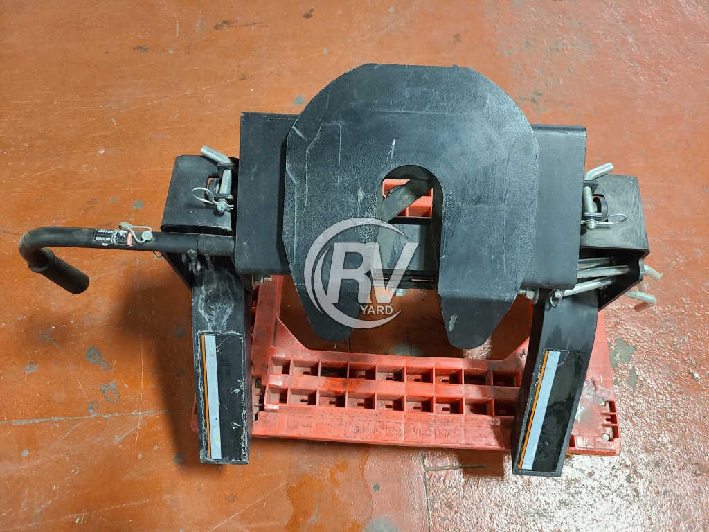 Curt E16 16K Fifth Wheel Hitch