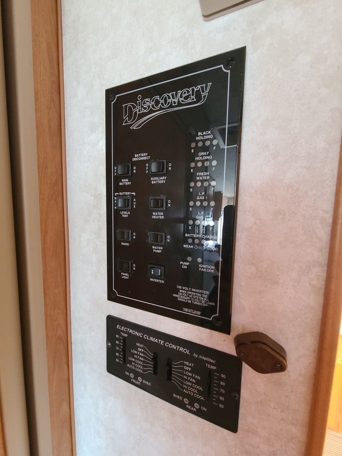1999 Fleetwood Discovery 36T