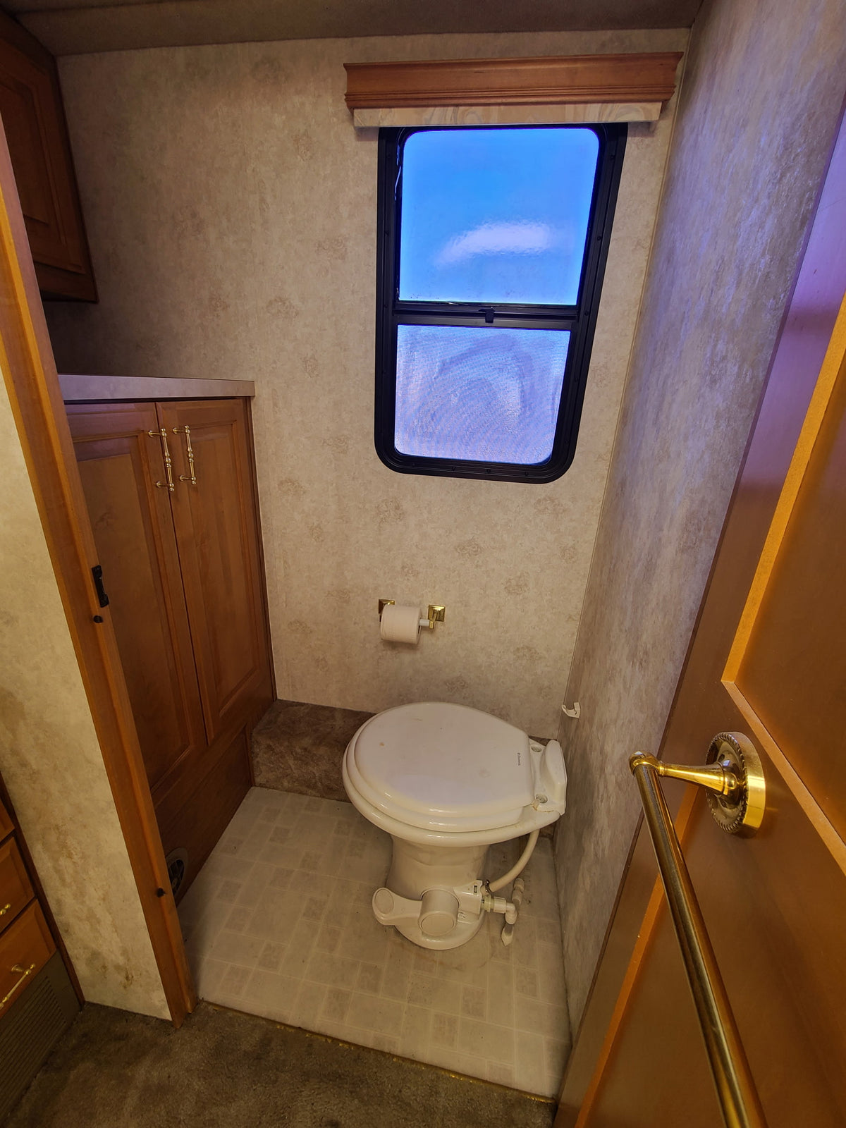 1999 Fleetwood Discovery 36T